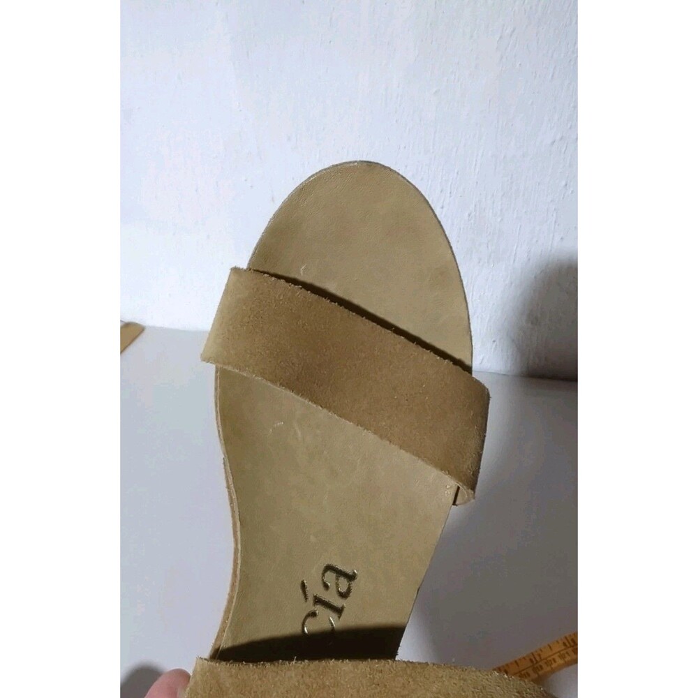 Pedro Garcia Sz 38.5 US 8.5 ? Beige Suede Ankle Strap Wedge Sandal Platform Chic - Picture 15 of 16
